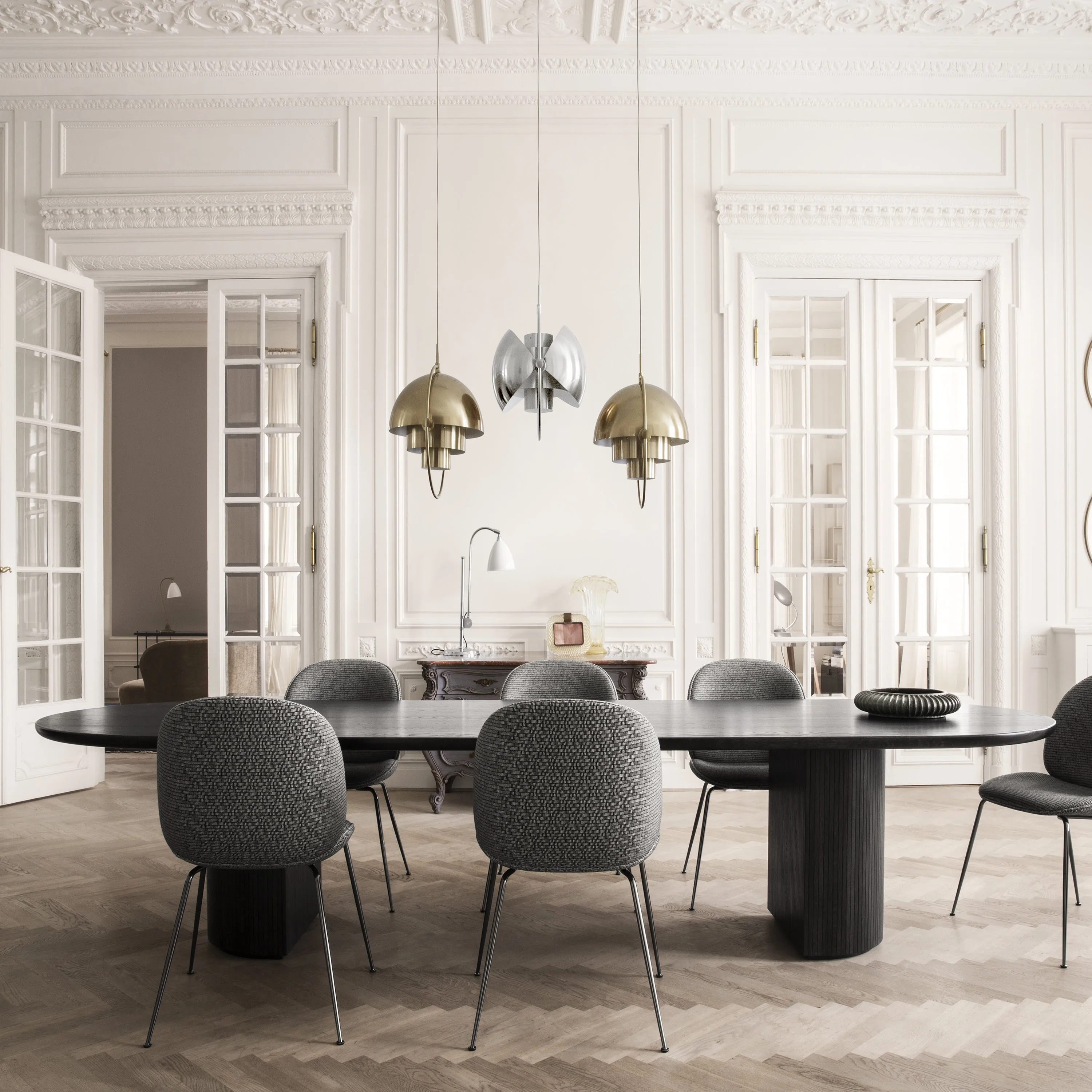 Moon Elliptical Dining Table