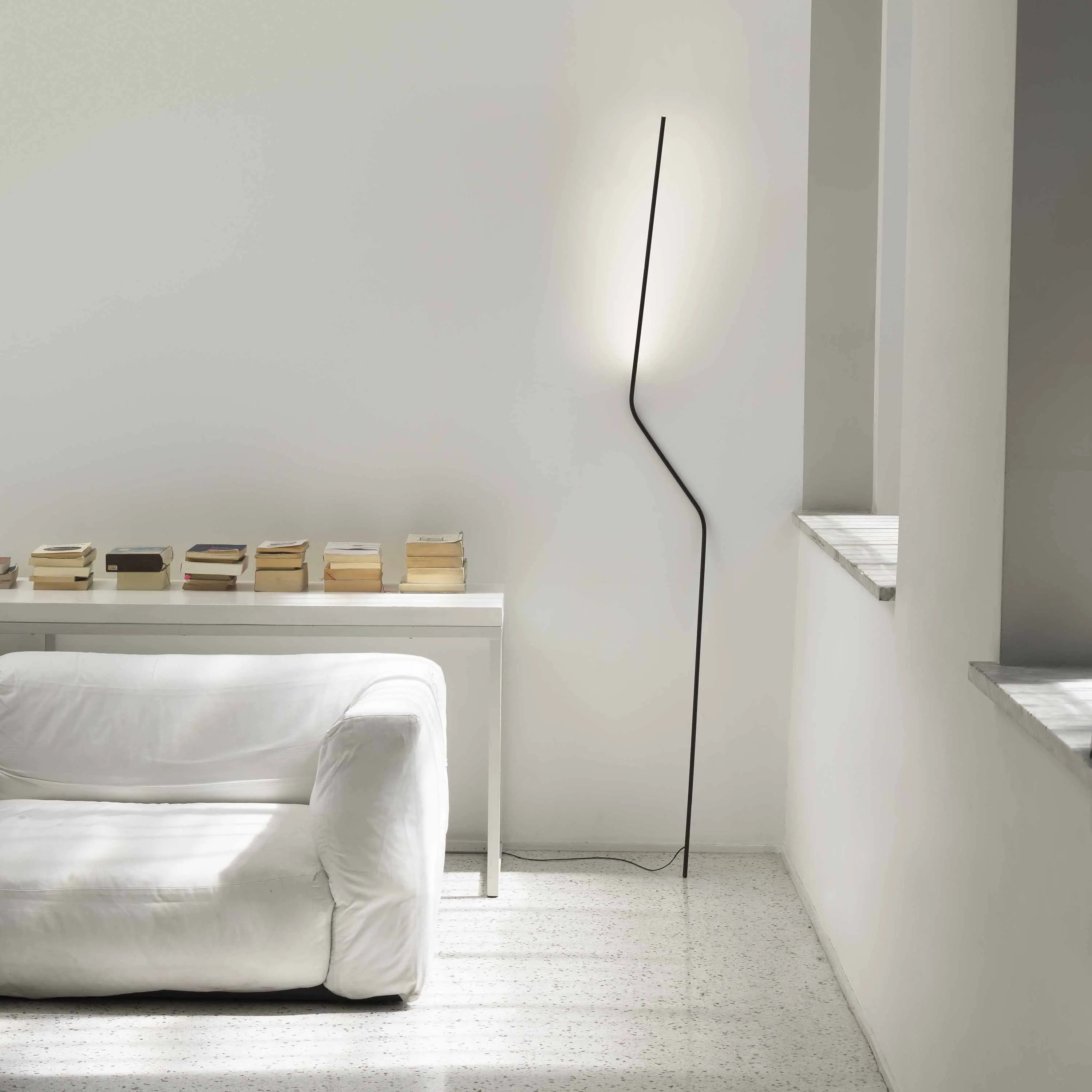 Neo Floor Lamp