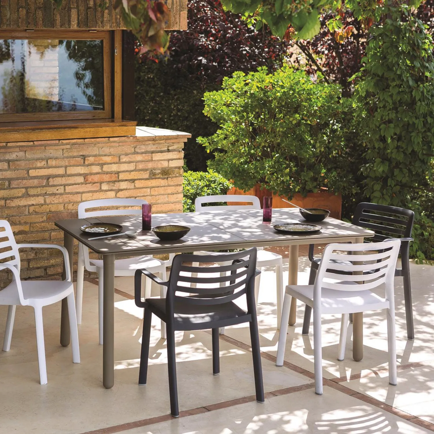 Noa Rectangular Dining Table