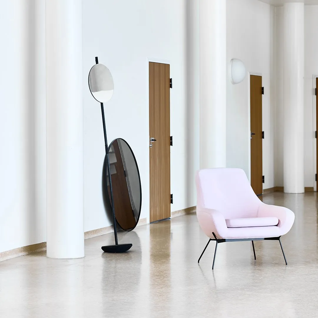 Noomi String Lounge Chair