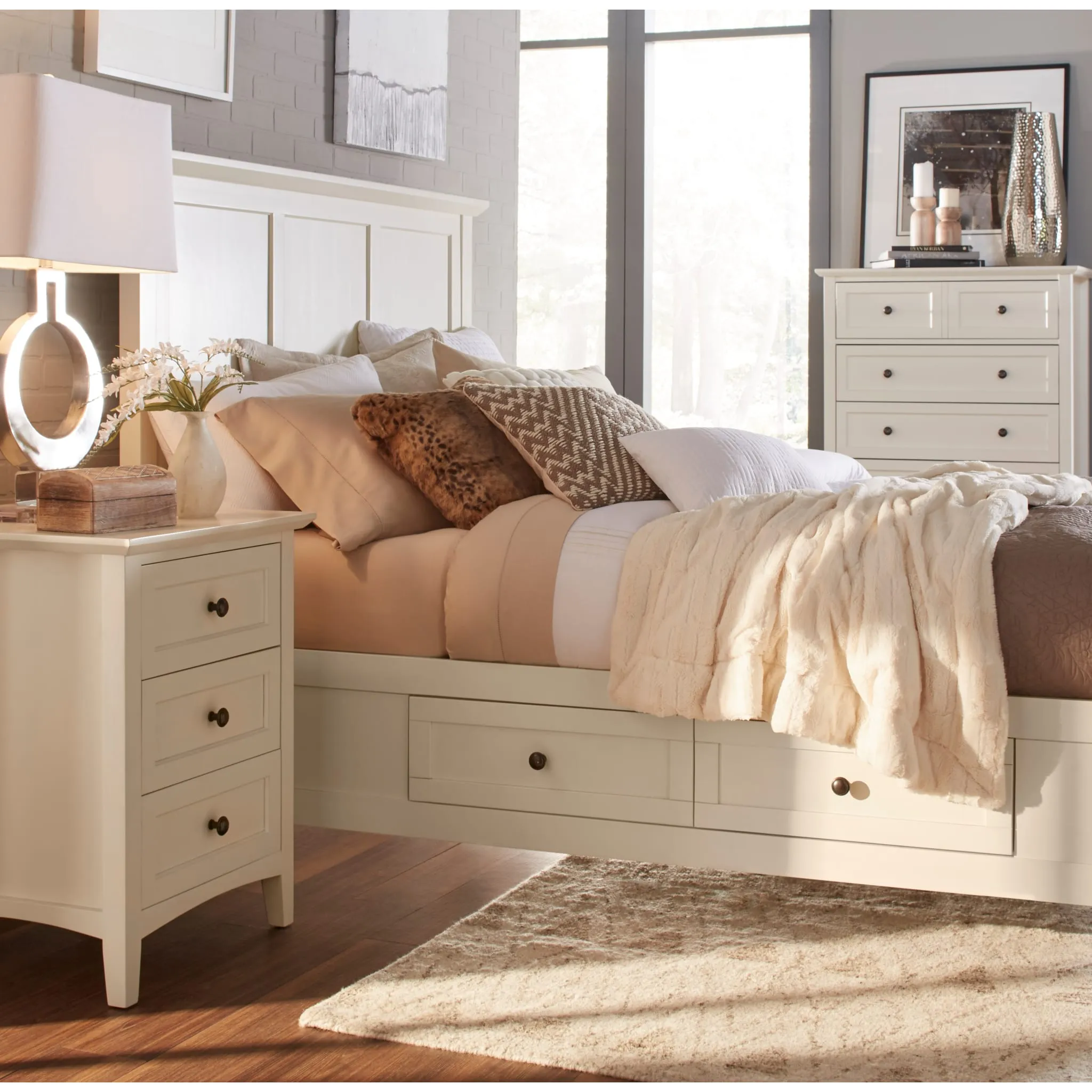 Paragon Three Drawer Nightstand in White Modus