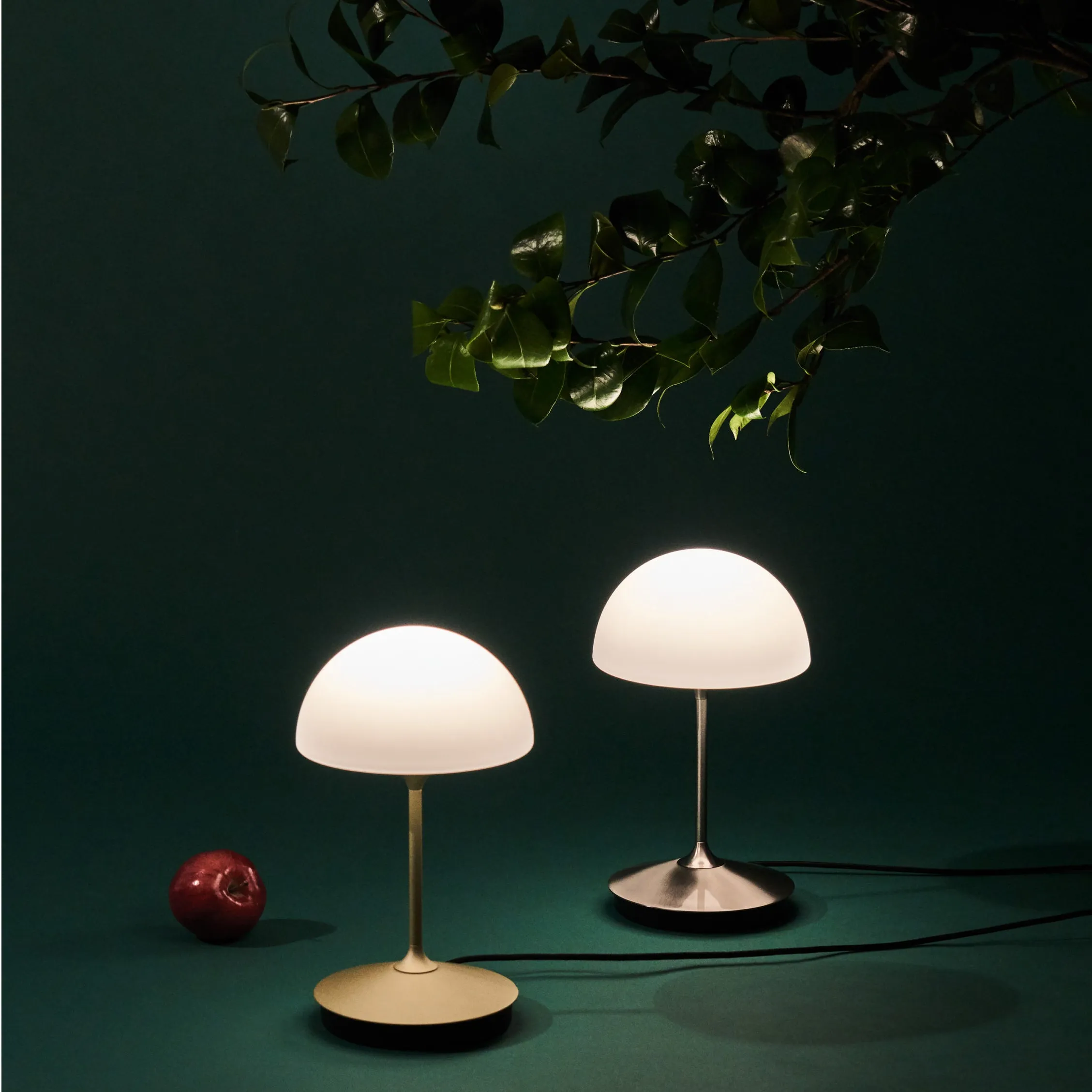 Pensee LED Table Lamp