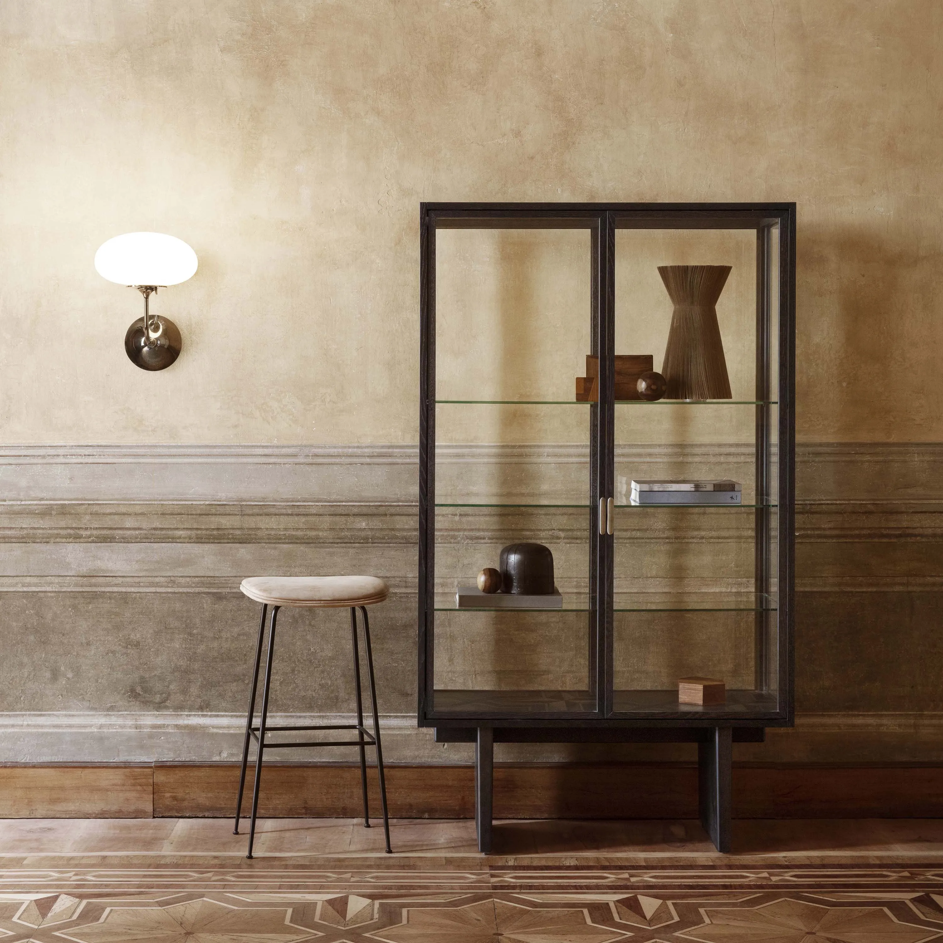 Private Vitrine