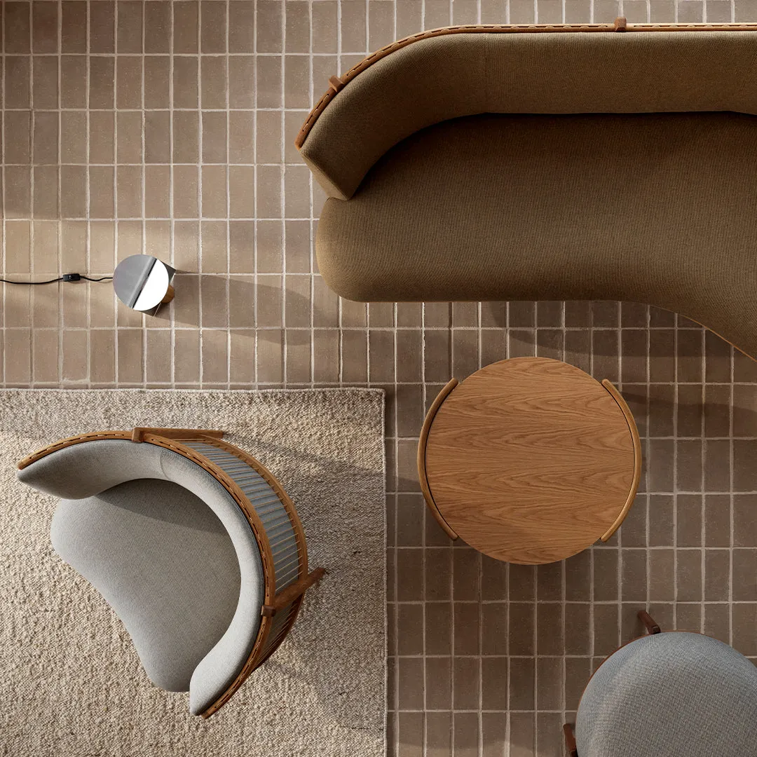 RF1904 Sideways Lounge Chair
