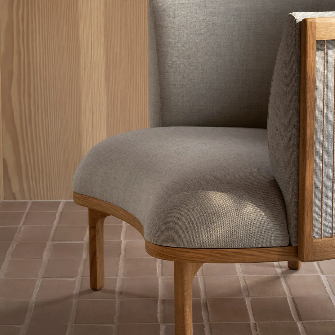 RF1904 Sideways Lounge Chair