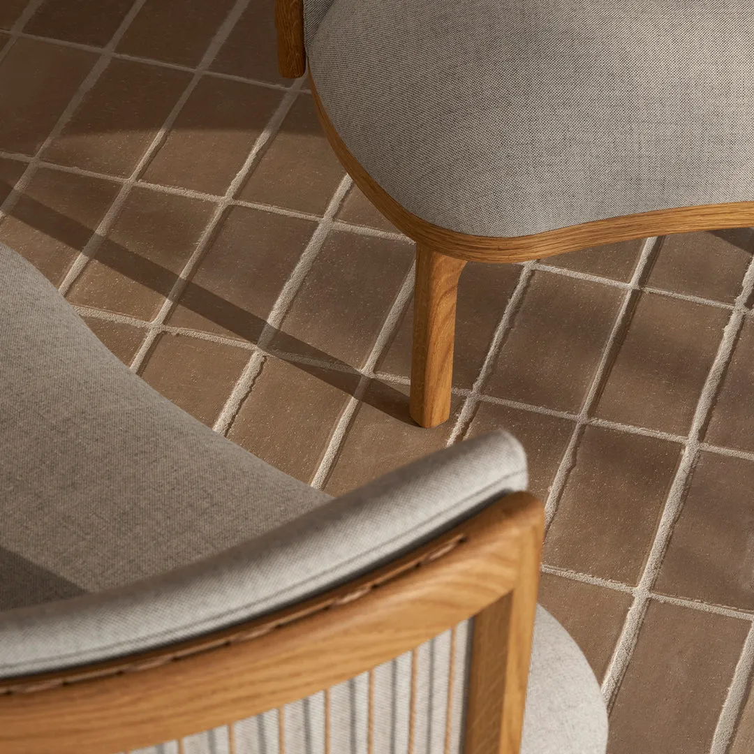 RF1904 Sideways Lounge Chair