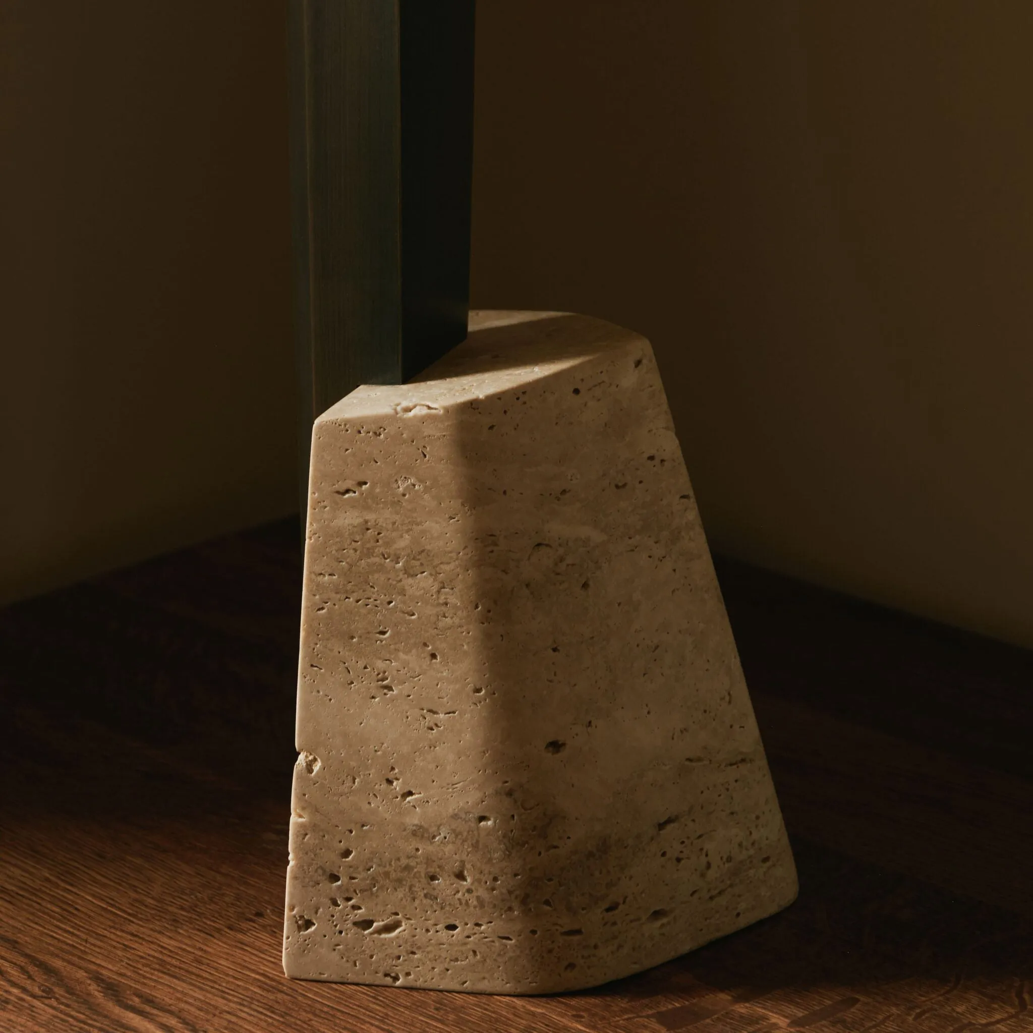 Roc Table Lamp