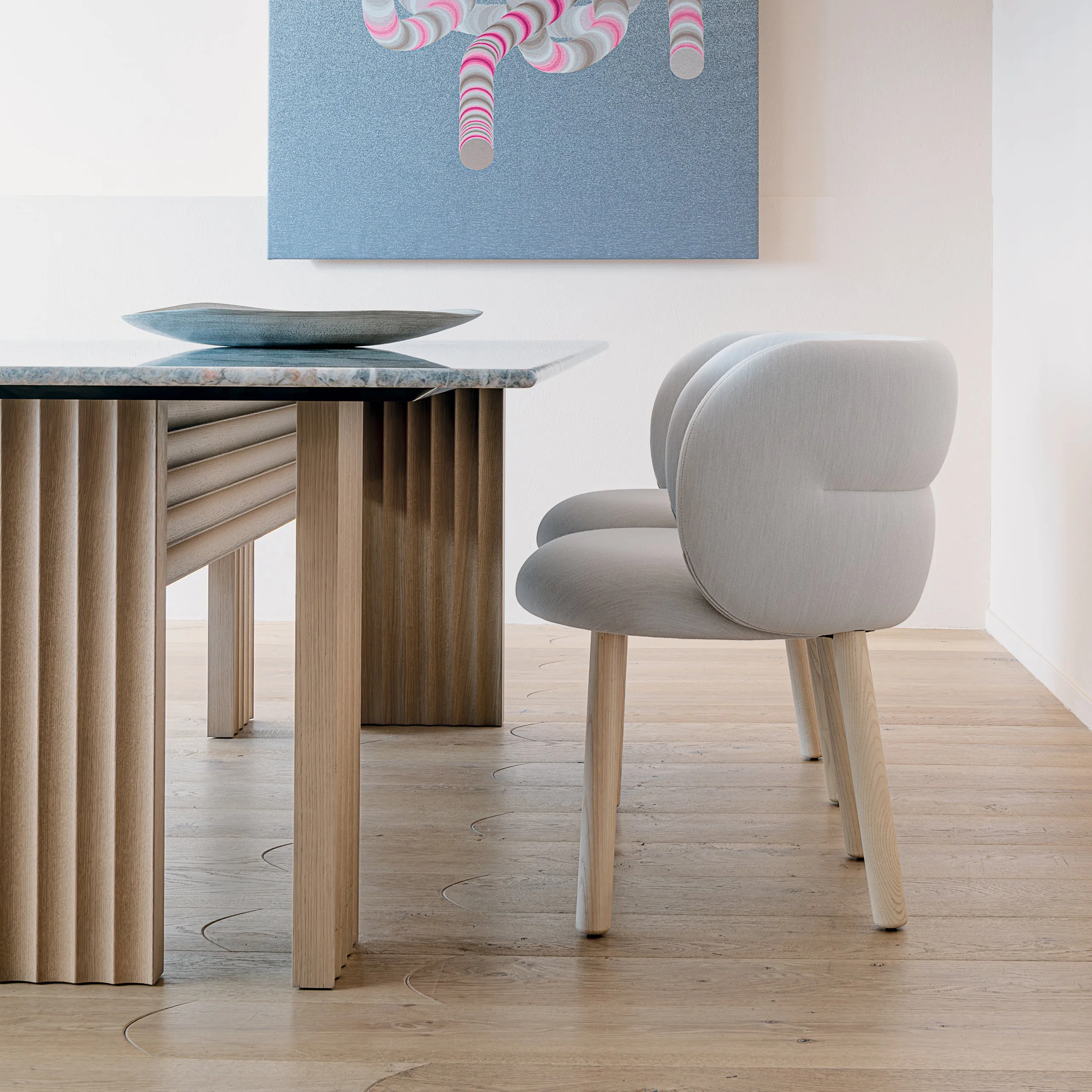 Rows Vertical Dining Table with Marble Top