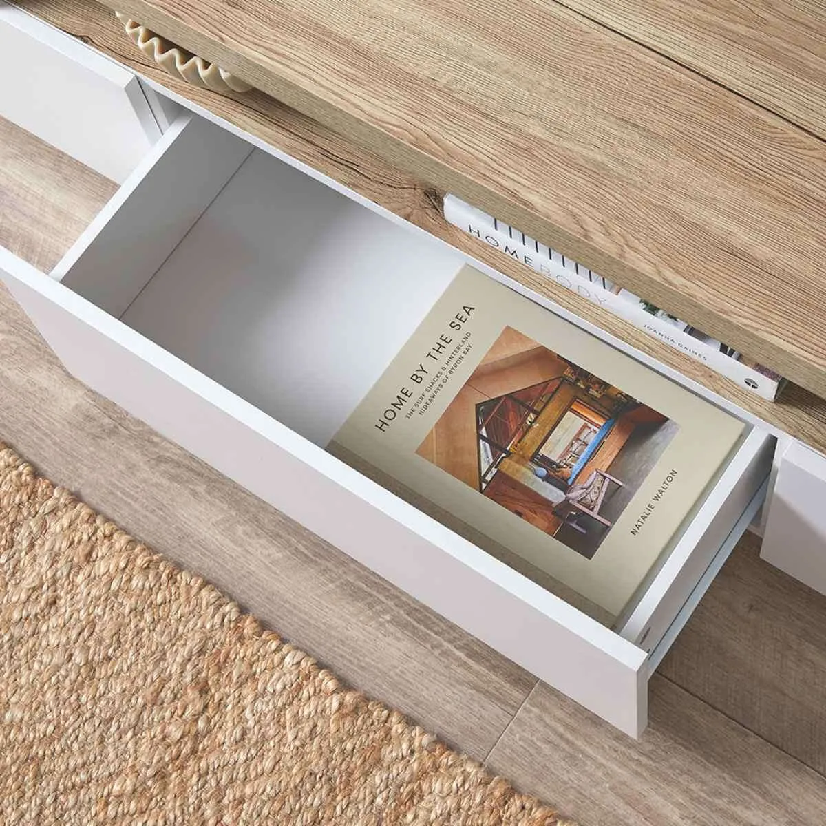 Sadie Entertainment Unit Mocka
