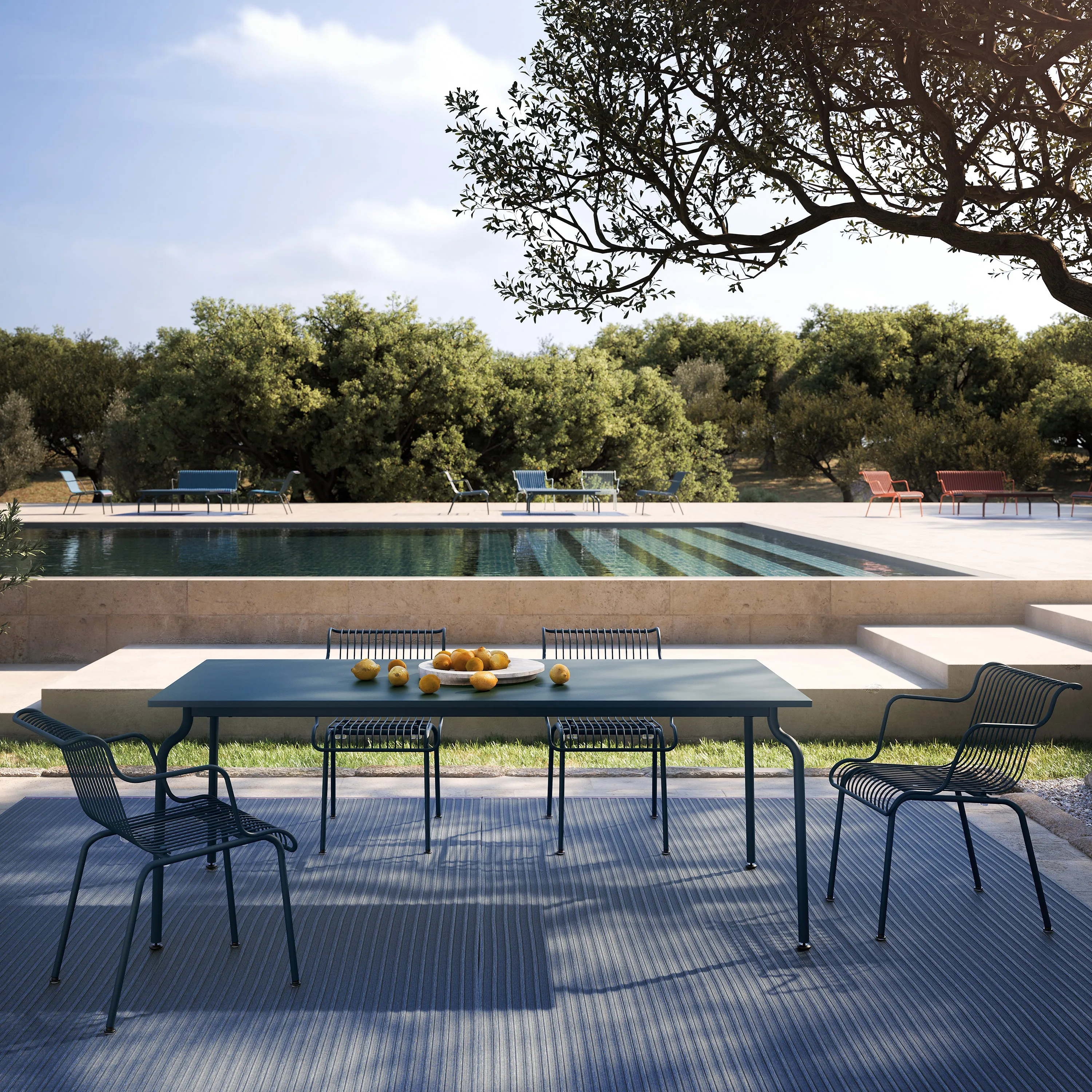 South Outdoor Stackable Armchair