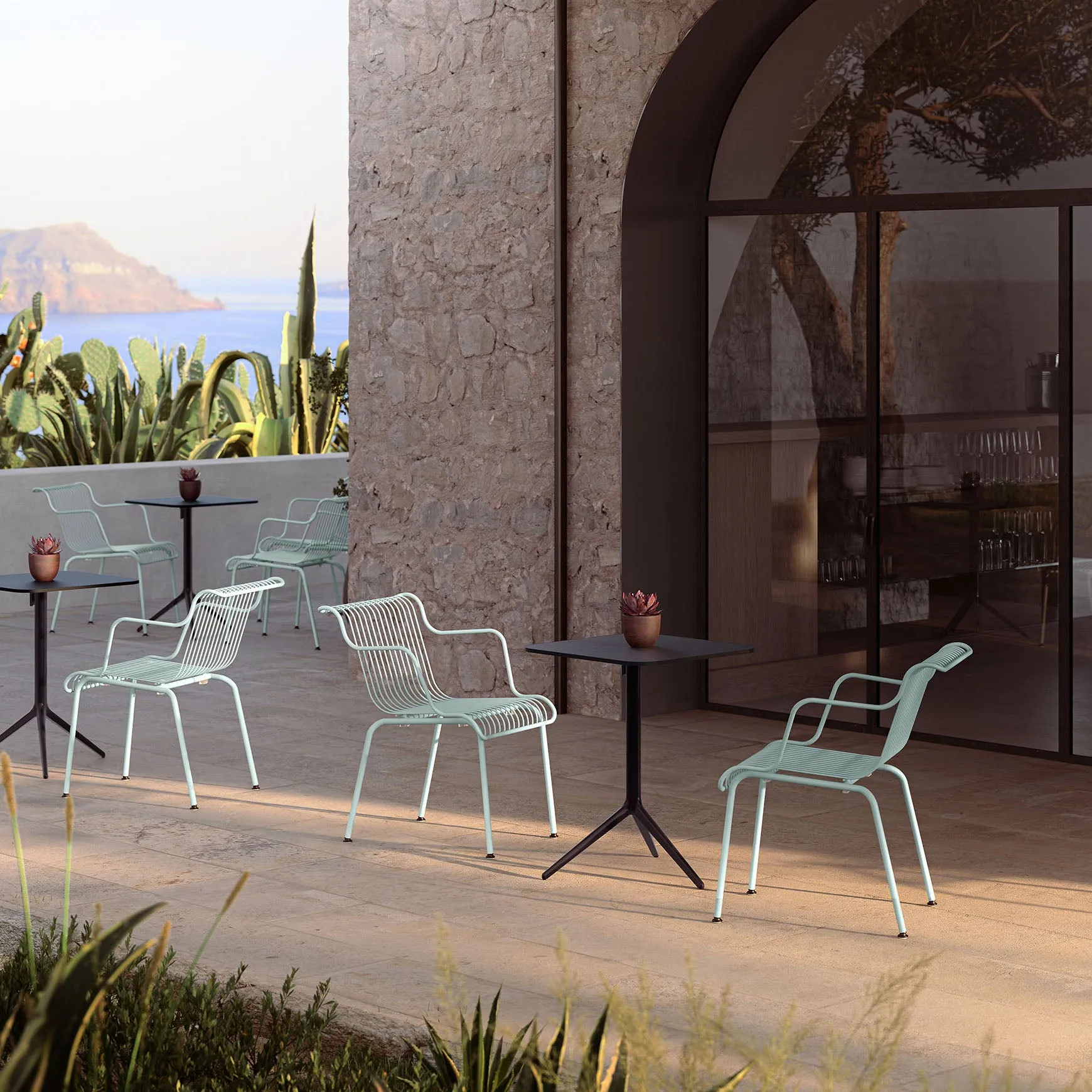 South Outdoor Stackable Armchair