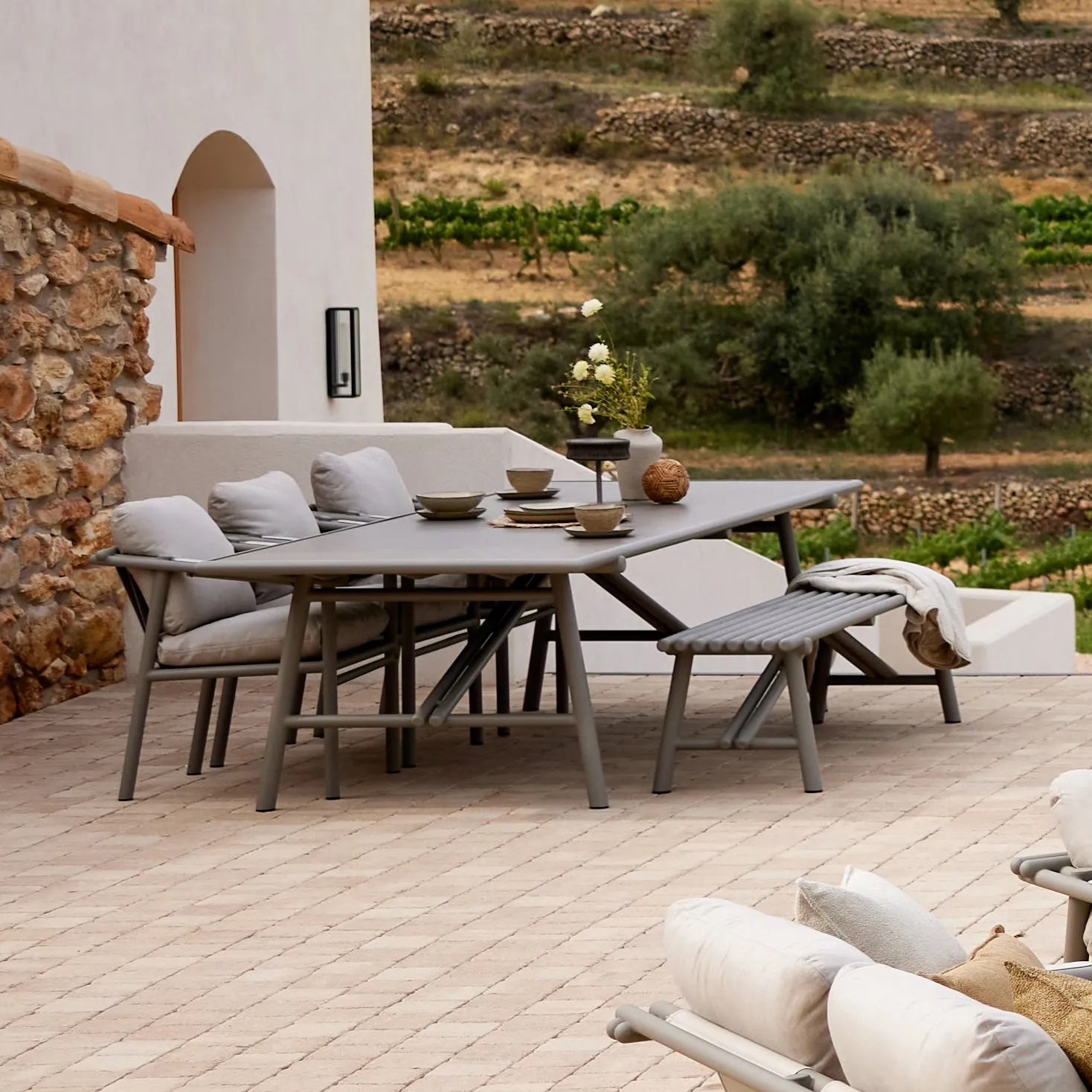 Sticks Outdoor Dining Table