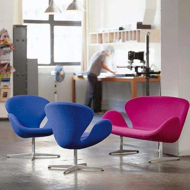 Swan Chair