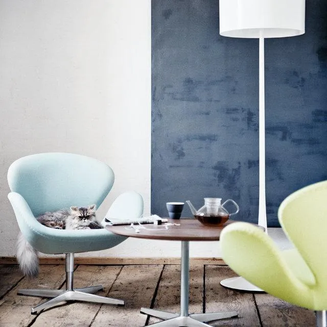 Swan Chair