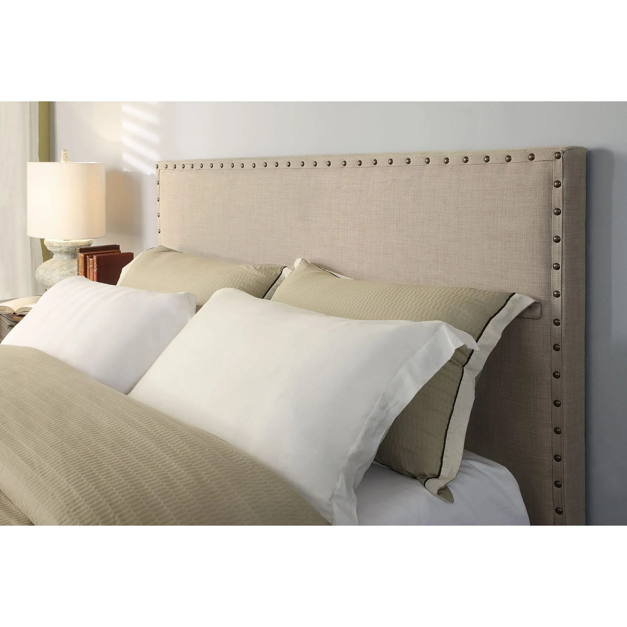Tavel Nailhead Footboard Storage Bed in Toast Linen Modus