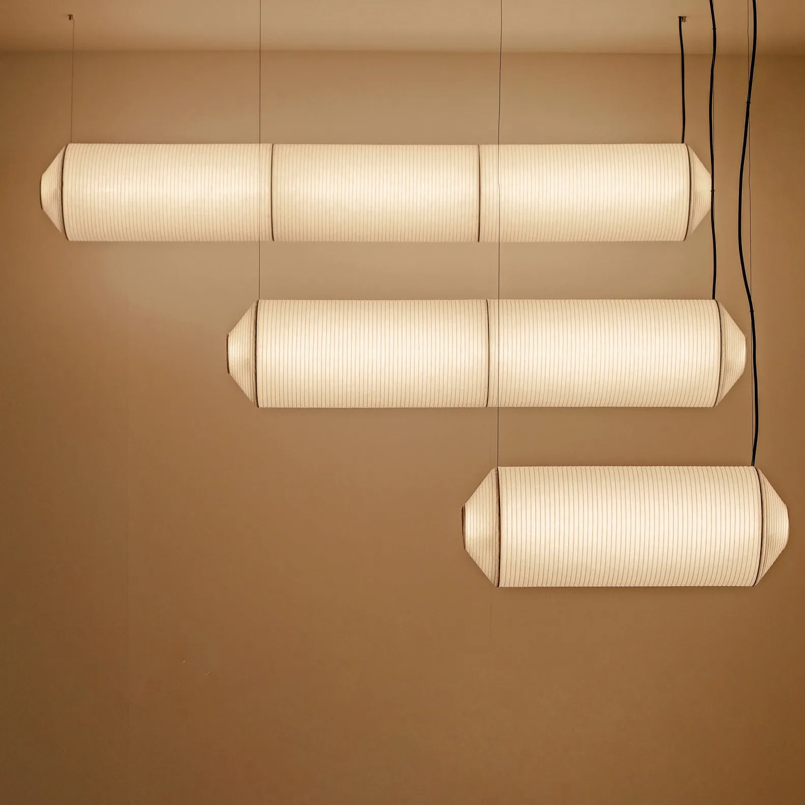 Teki Horizontal Linear Suspension Light