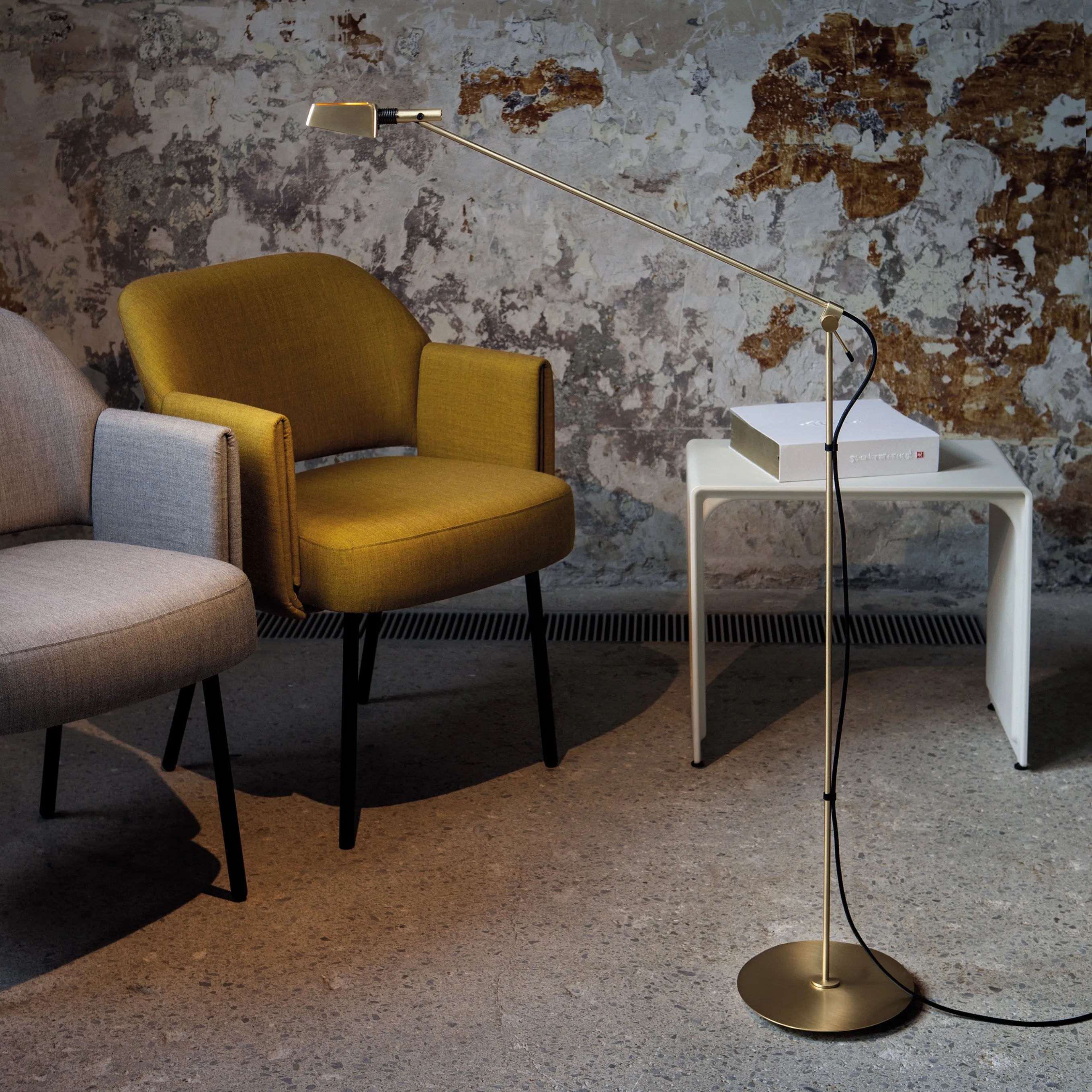 Tema Floor Lamp