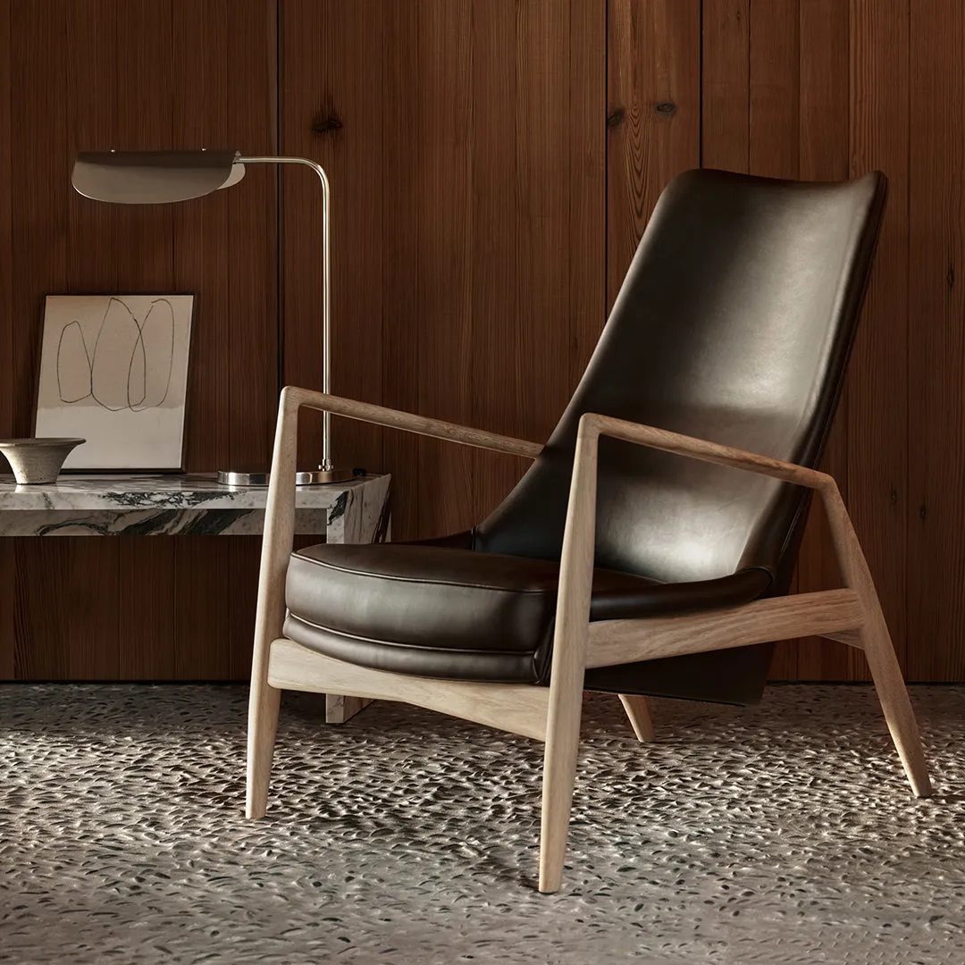 The Seal Lounge Chair