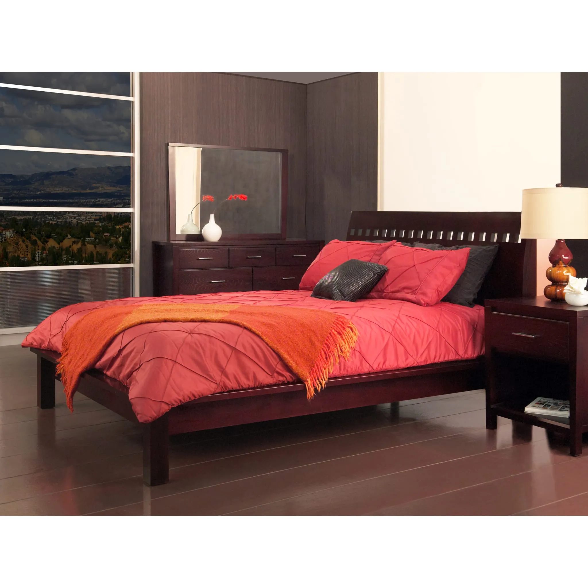Veneto Wood Platform Bed in Espresso Modus
