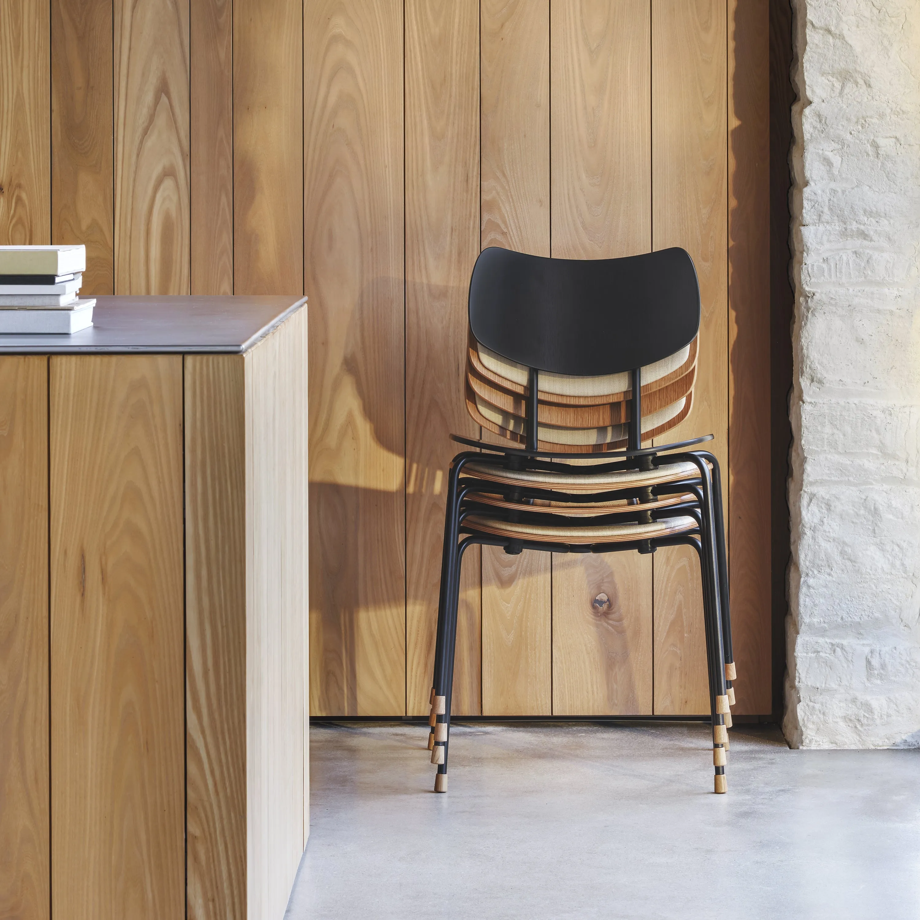 VLA26 Vega Dining Chair
