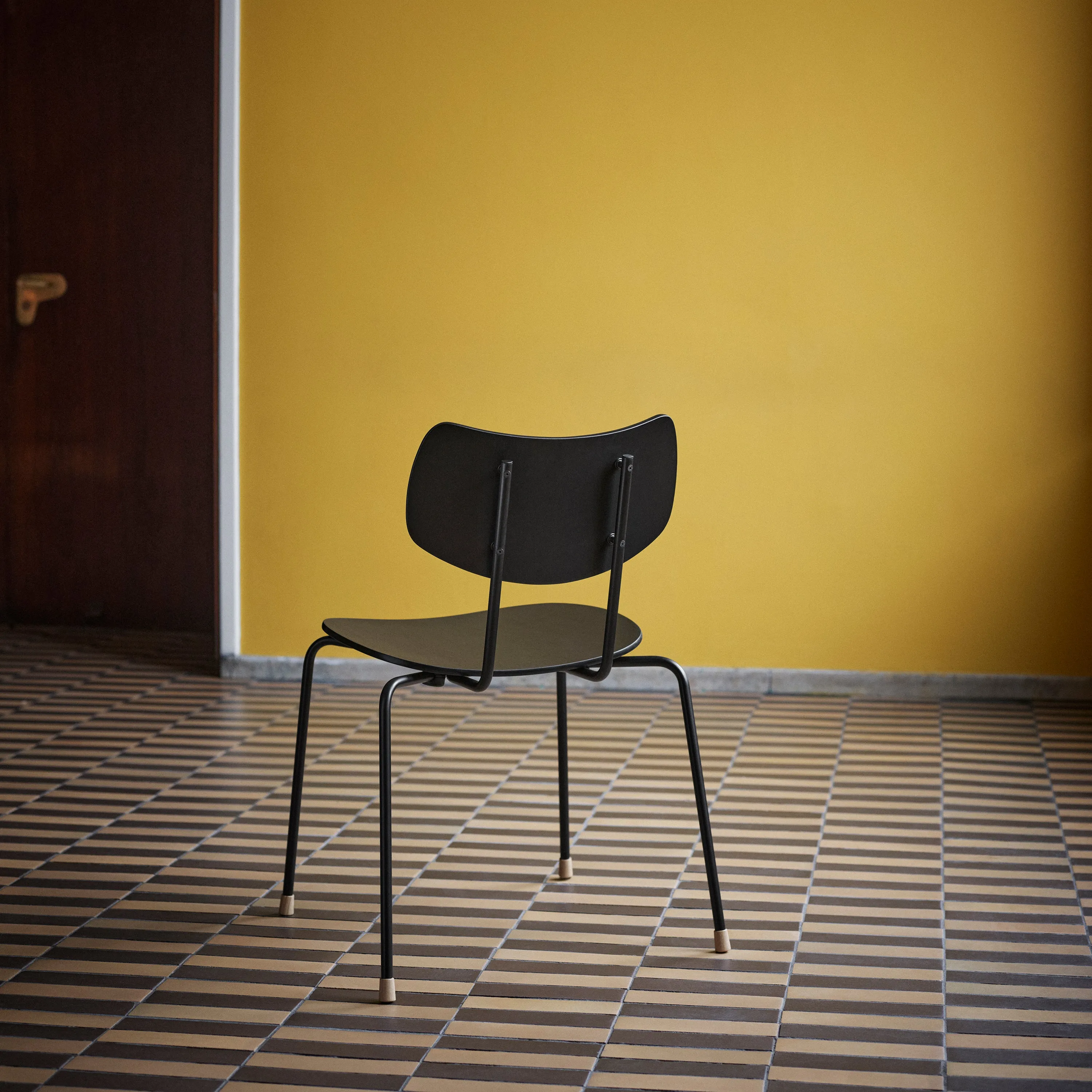 VLA26 Vega Dining Chair