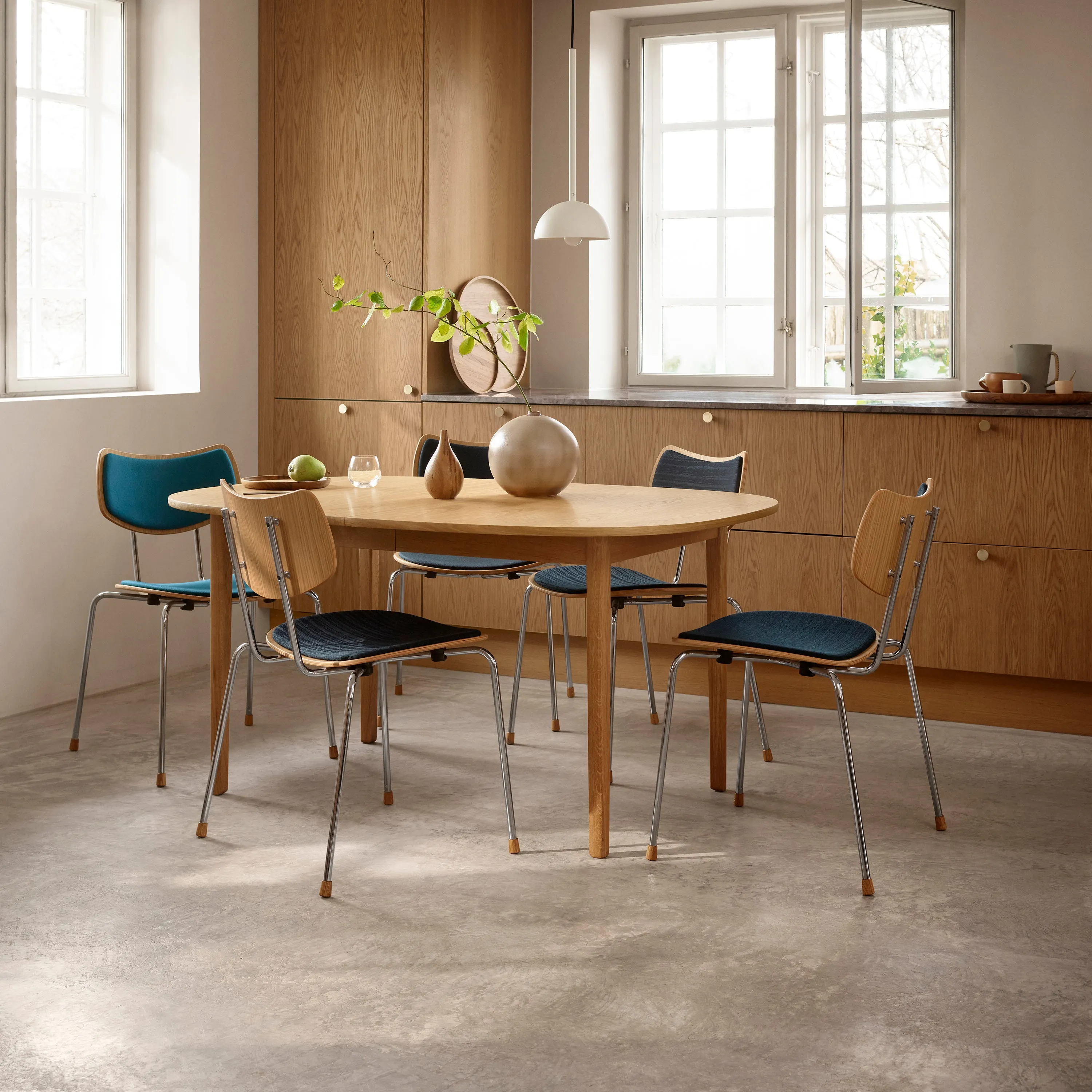 VLA26 Vega Upholstered Dining Chair