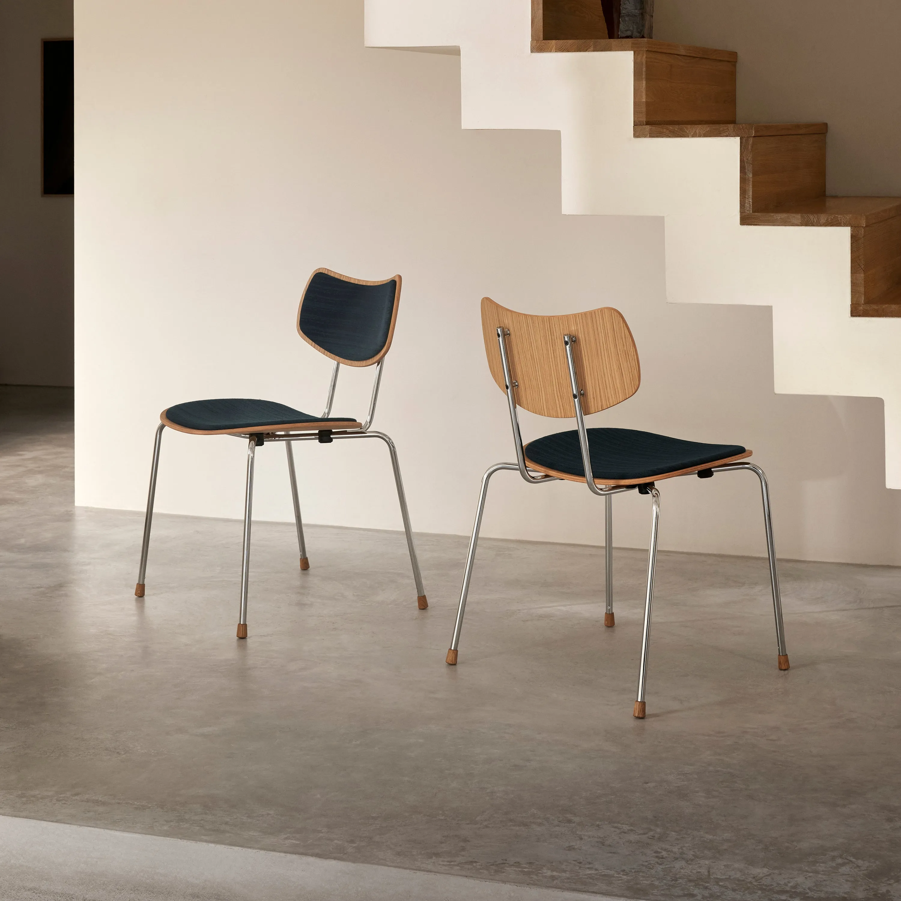VLA26 Vega Upholstered Dining Chair