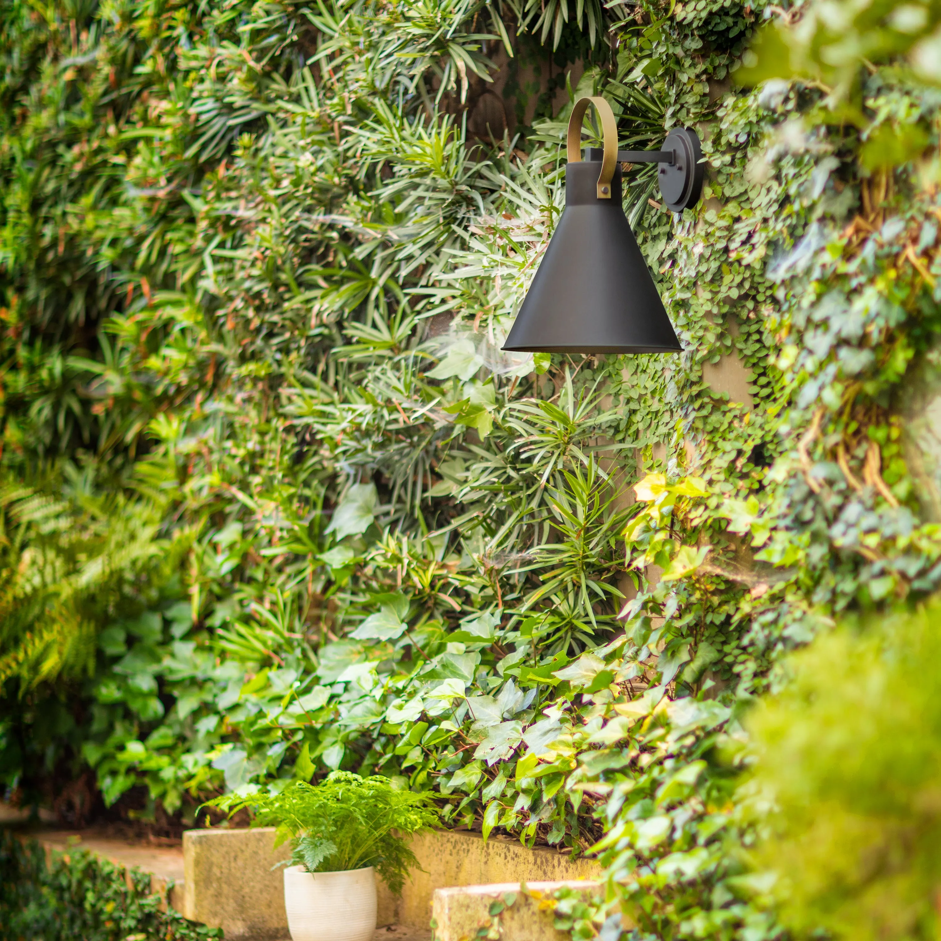 Winnie Outdoor Wall Light